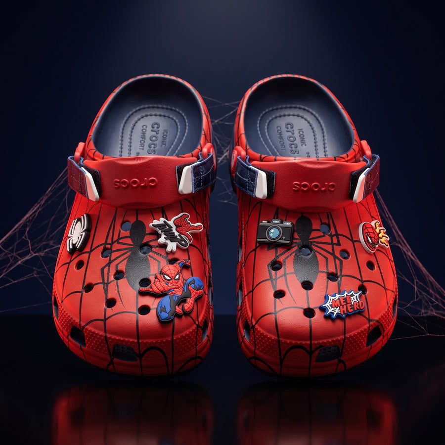 Sabots LAS ROSAS All Terrain Web rouges avec motif toile d'araignée et charms d'origine